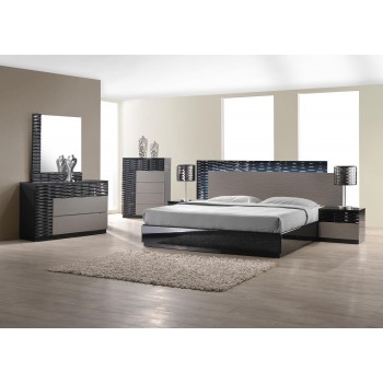 Roma Queen Size Bed by J&M Furniture