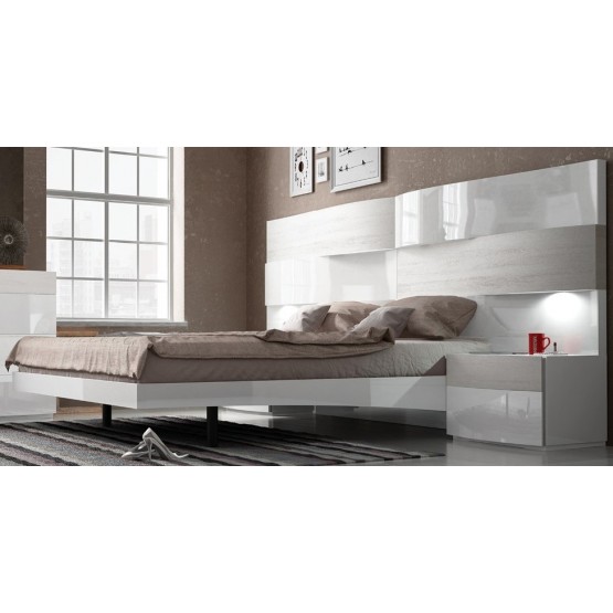 Cordoba Queen Size Bed photo